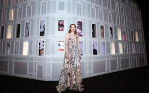孙伊涵性感优雅写真图片_5