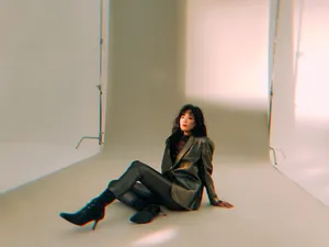 朱颜曼滋性感甜美写真图片_6