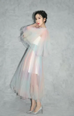 娄艺潇唯美仙气写真图片_6