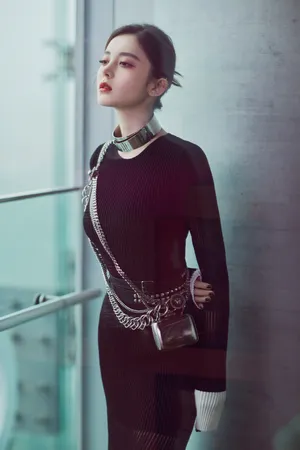 古力娜扎干练唯美写真图片