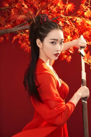 宣璐红衣古装美艳写真图片_6