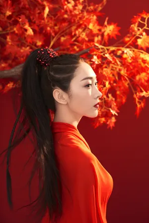 宣璐红衣古装美艳写真图片_8