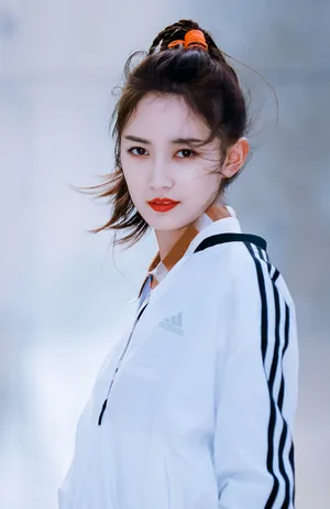 陈钰琪休闲运动风写真图片_1