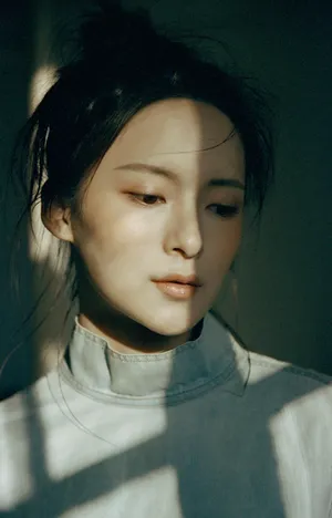 孙安可日系文艺光影写真图片