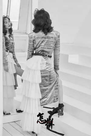 李曼妩媚风情时尚写真图片_2