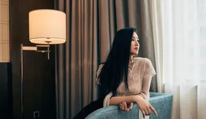 周开开夏日甜美优雅写真图片