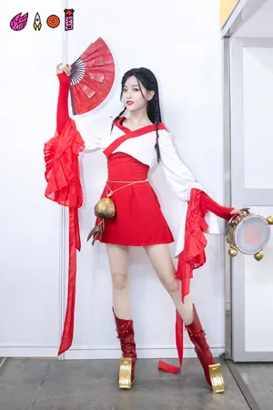 吴宣仪COS游戏见面会图片