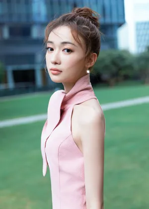 吴谨言夏日清甜写真图片_4