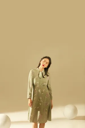 叶璇性感迷人时尚写真大片