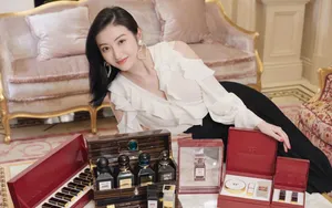 景甜优雅性感代言写真图片_3