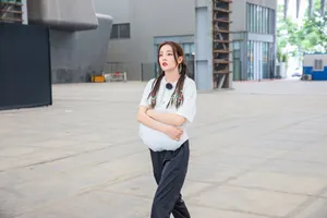 迪丽热巴极限挑战清秀图片_8