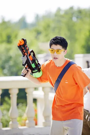 刘昊然夏日小清新写真图片_1