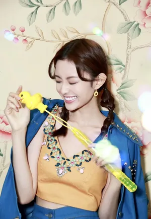 盖玥希性感活动照图片