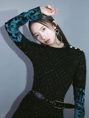 孟美岐冷艳时尚大片写真图片_1