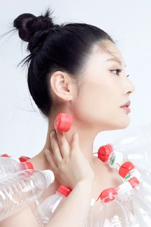 徐冬冬矿泉水瓶装性感图片