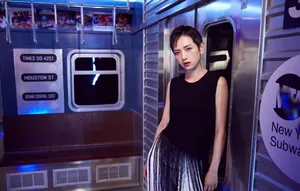 李晓峰时尚干练写真图片_3