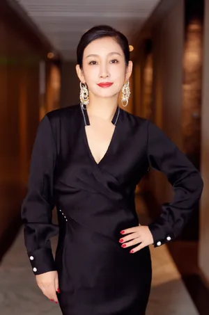 秦海璐优雅大气活动照图片