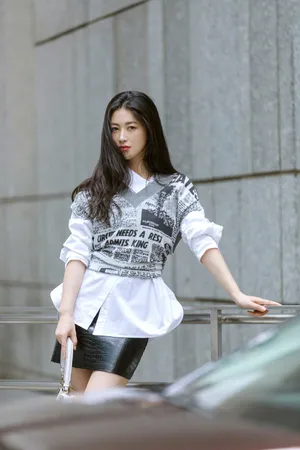 朱珠清新甜美写真图片