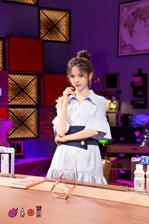 杨超越《心动的信号》夏日少女感图片_2