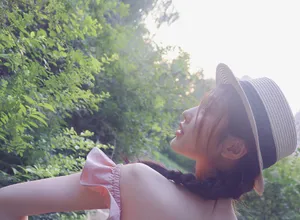 张慧雯甜美性感写真图片_5