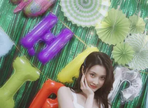 张慧雯甜美性感写真图片_6
