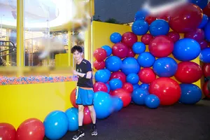 董子健品牌活动照帅气写真图片_6