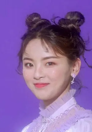 杨超越哪吒头灵动俏皮图片_9