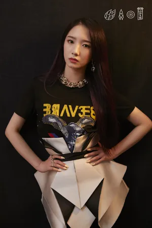 孟美岐性感朋克造型写真图片
