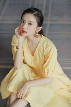 古力娜扎精致复古写真图片_2