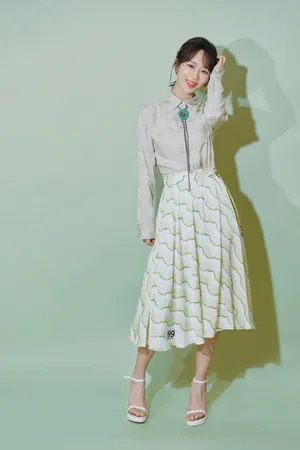 杨紫甜美清新写真图片_4