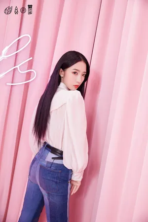 孟美岐粉色系酷美写真图片_4