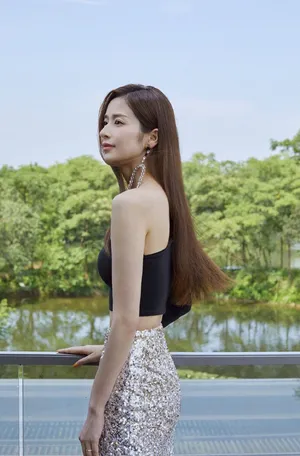 颖儿性感妩媚写真图片
