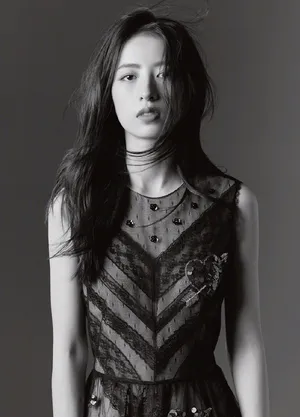 周雨彤美艳性感写真图片_8