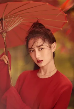 陈钰琪潇洒美艳古风写真大片_2