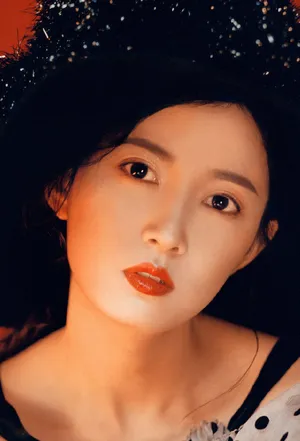 陈钰琪优雅魅力时尚写真大片_3