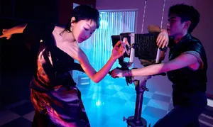 刘昊然迷幻光影时尚大片写真图片_1