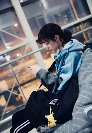盖玥希机场街拍图片_3