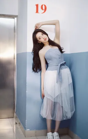 王秀竹《青春斗》发布会性感图片_5