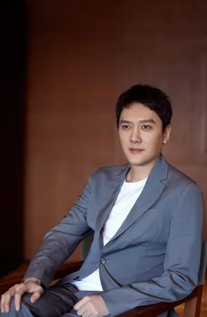 冯绍峰儒雅帅气活动照图片_6