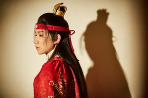 王源化身为贾宝玉帅气古装图片_1