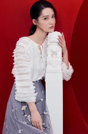 李沁魅力百变时尚写真图片