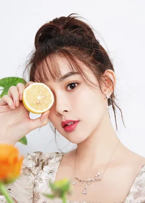 孟子义甜美养眼时尚写真图片_2