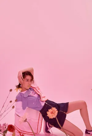 李凯馨明媚动人时尚写真图片_5