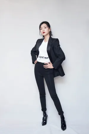 万茜性感优雅写真图片_4