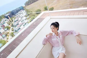 江疏影性感休闲写真图片