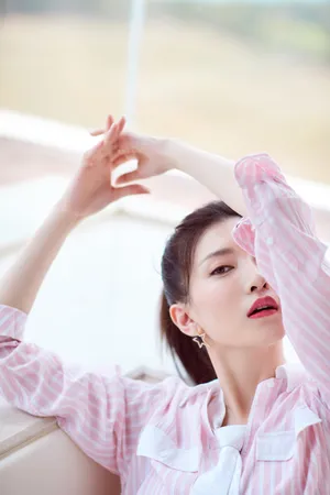 江疏影性感休闲写真图片_2
