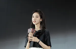 陈都灵清新温婉活动写真图片