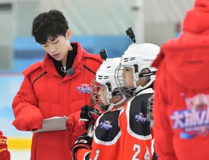 TFBOYS易烊千玺大冰小将图片