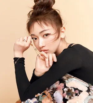 吴谨言清新秀丽写真图片_1
