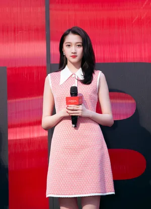 关晓彤性感代言写真图片_2